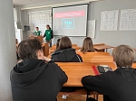 Активисты экологического отряда «Гринлайт» провели просветительскую лекцию для студентов КГАСУ